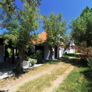 Ενοικιαζόμενα Διαμερίσματα Κορακάκης Beach